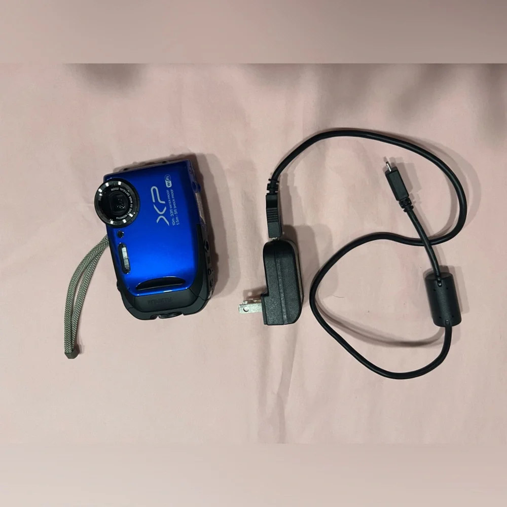 Sony underwater camera blue